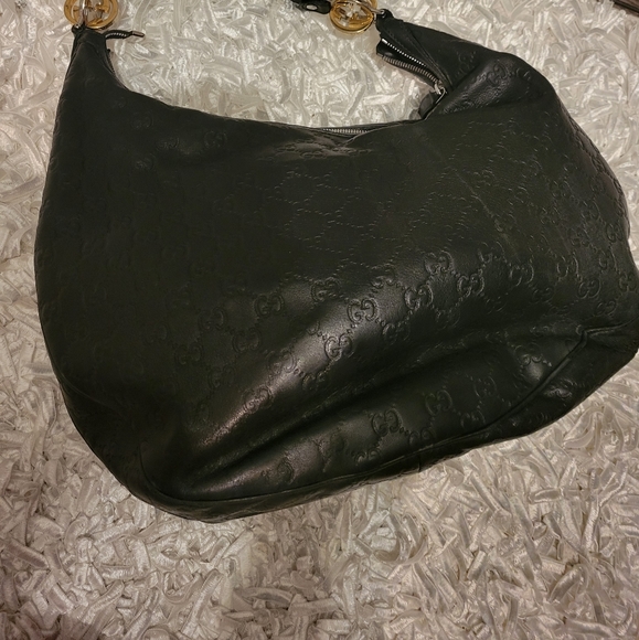 Authentic black Leather Gucci bag. - Picture 4 of 9